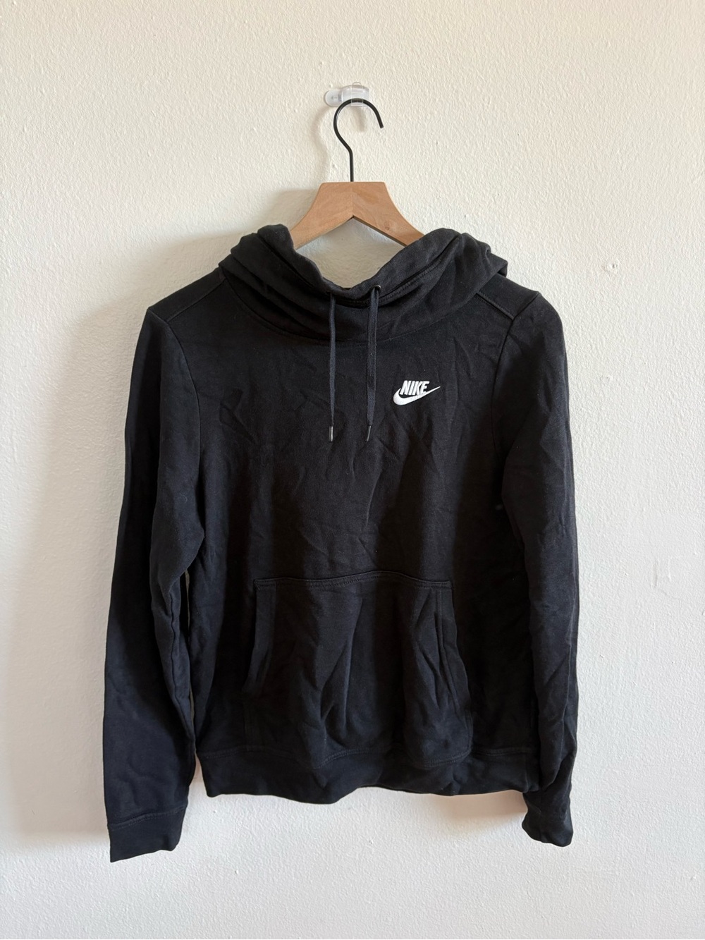 Nike Women’s Black Pullover Hoodie